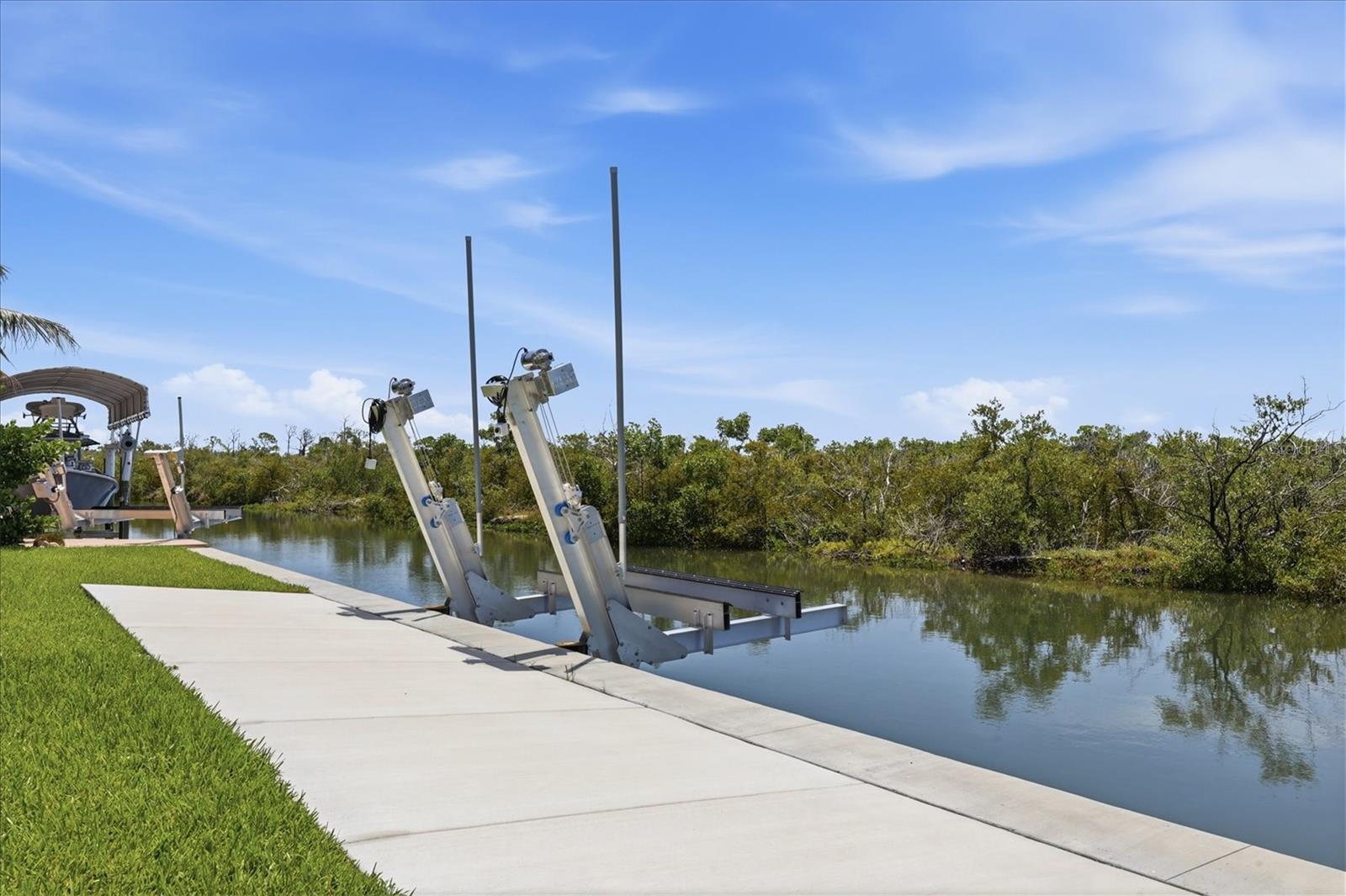 CORAL CREEK ANGLERS CLUB - Residential