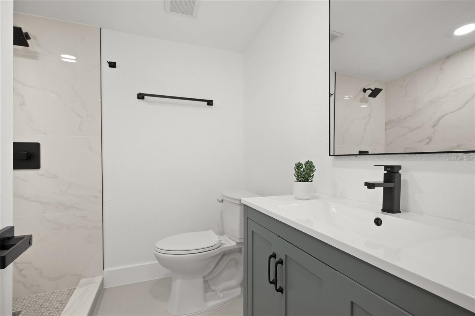 SEMINOLE LAKE VILLAGE 2ND ADD - Residential