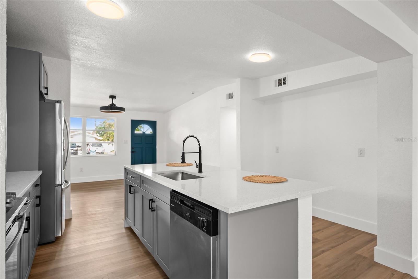SEMINOLE LAKE VILLAGE 2ND ADD - Residential
