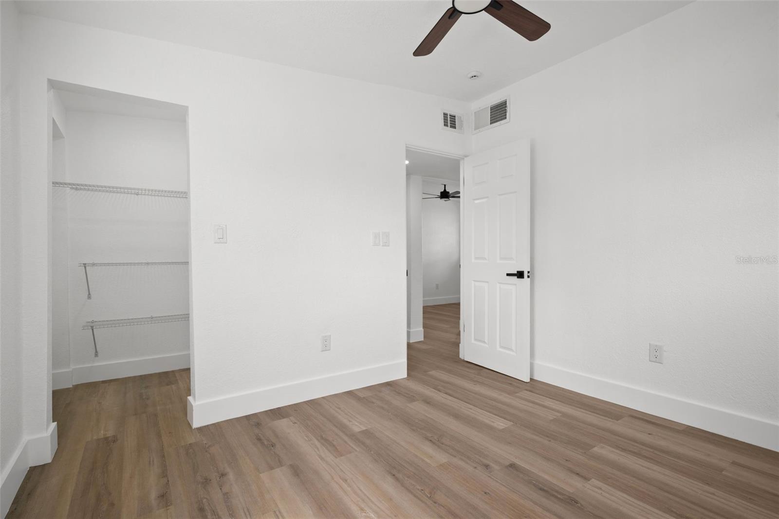 SEMINOLE LAKE VILLAGE 2ND ADD - Residential