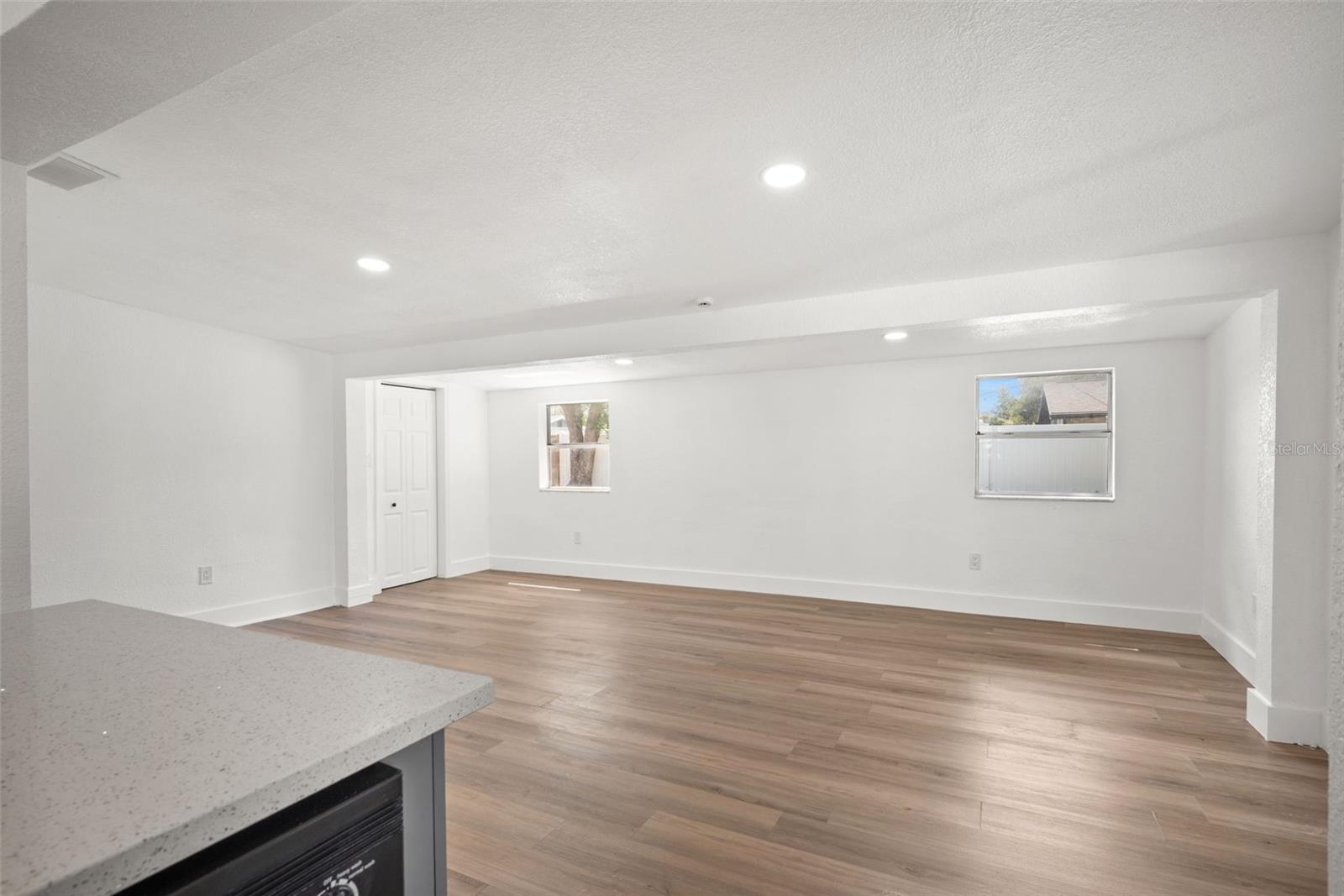 SEMINOLE LAKE VILLAGE 2ND ADD - Residential