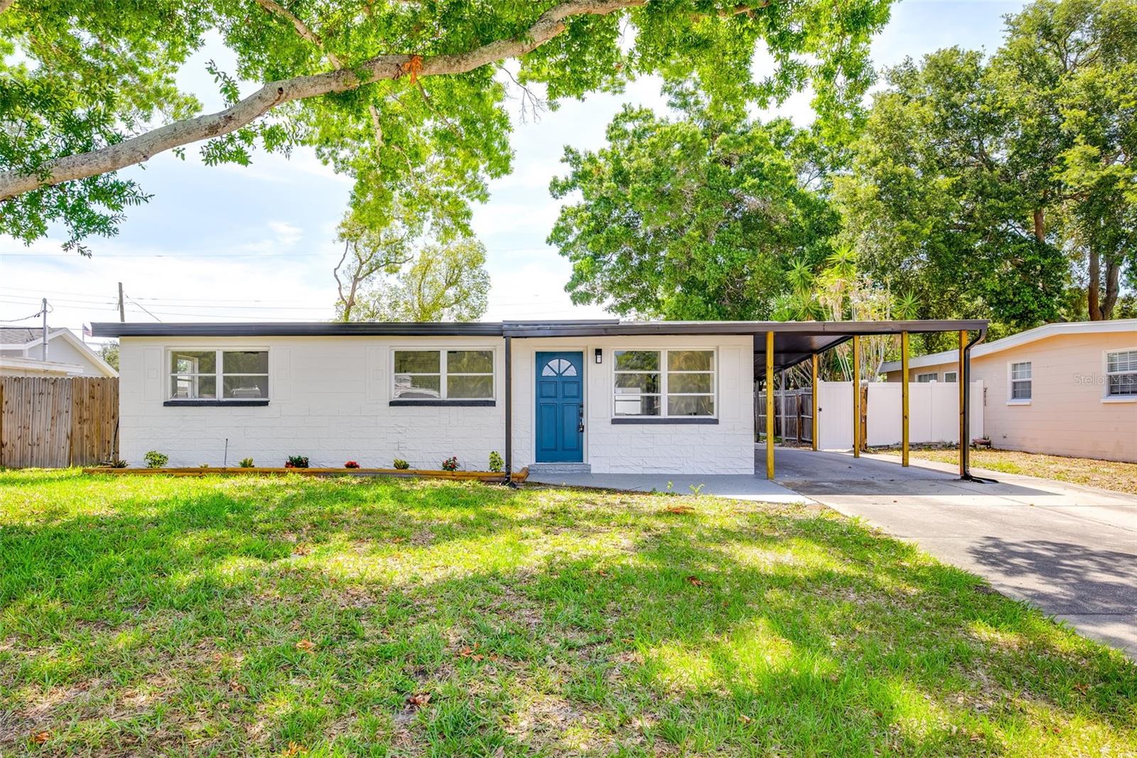 SEMINOLE LAKE VILLAGE 2ND ADD - Residential