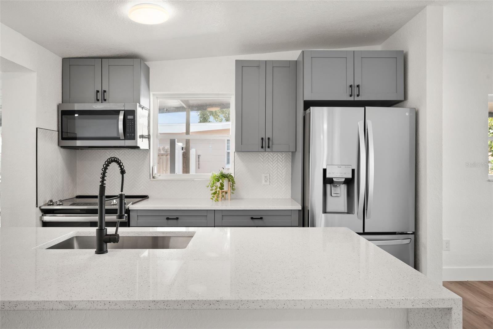SEMINOLE LAKE VILLAGE 2ND ADD - Residential