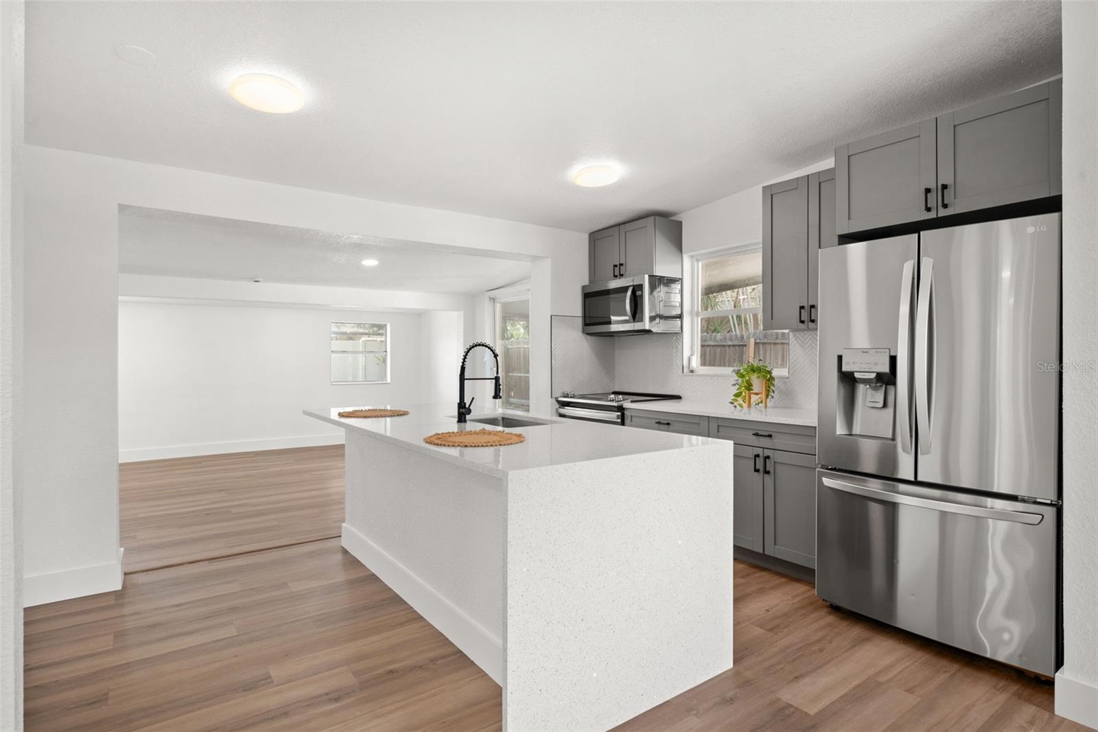 SEMINOLE LAKE VILLAGE 2ND ADD - Residential