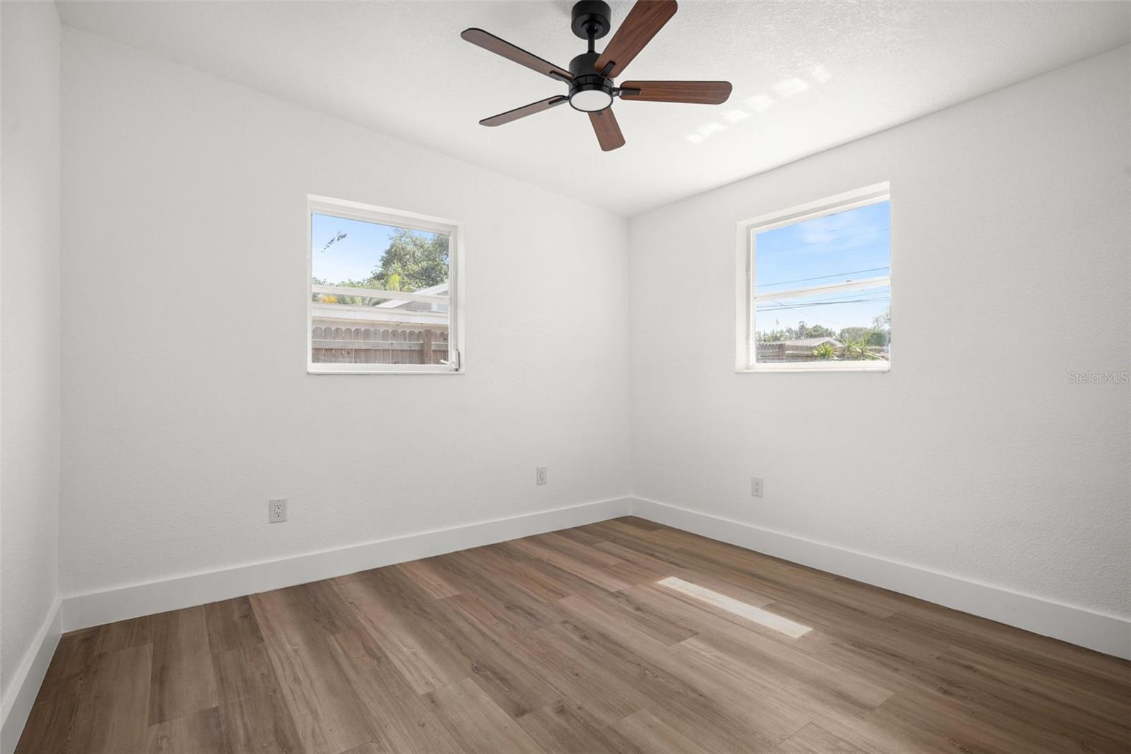 SEMINOLE LAKE VILLAGE 2ND ADD - Residential
