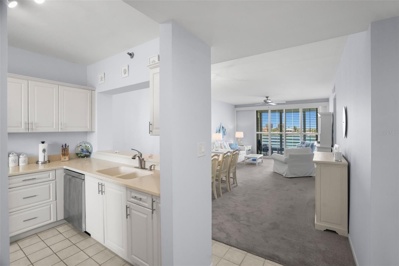 HARBOURSIDE CONDO - Residential
