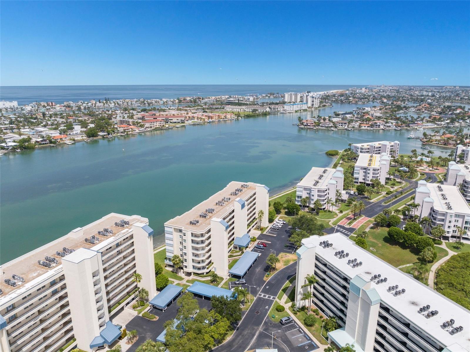 HARBOURSIDE CONDO - Residential