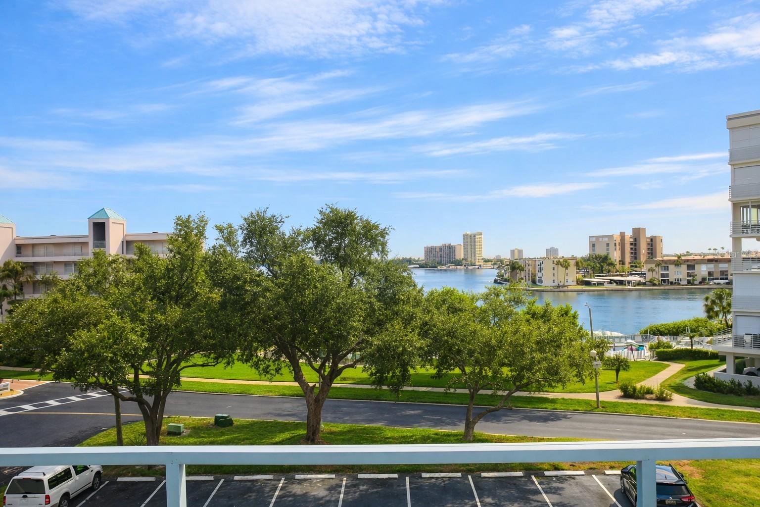HARBOURSIDE CONDO - Residential
