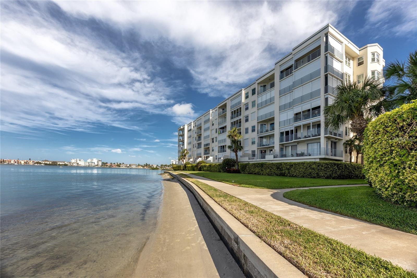 HARBOURSIDE CONDO - Residential