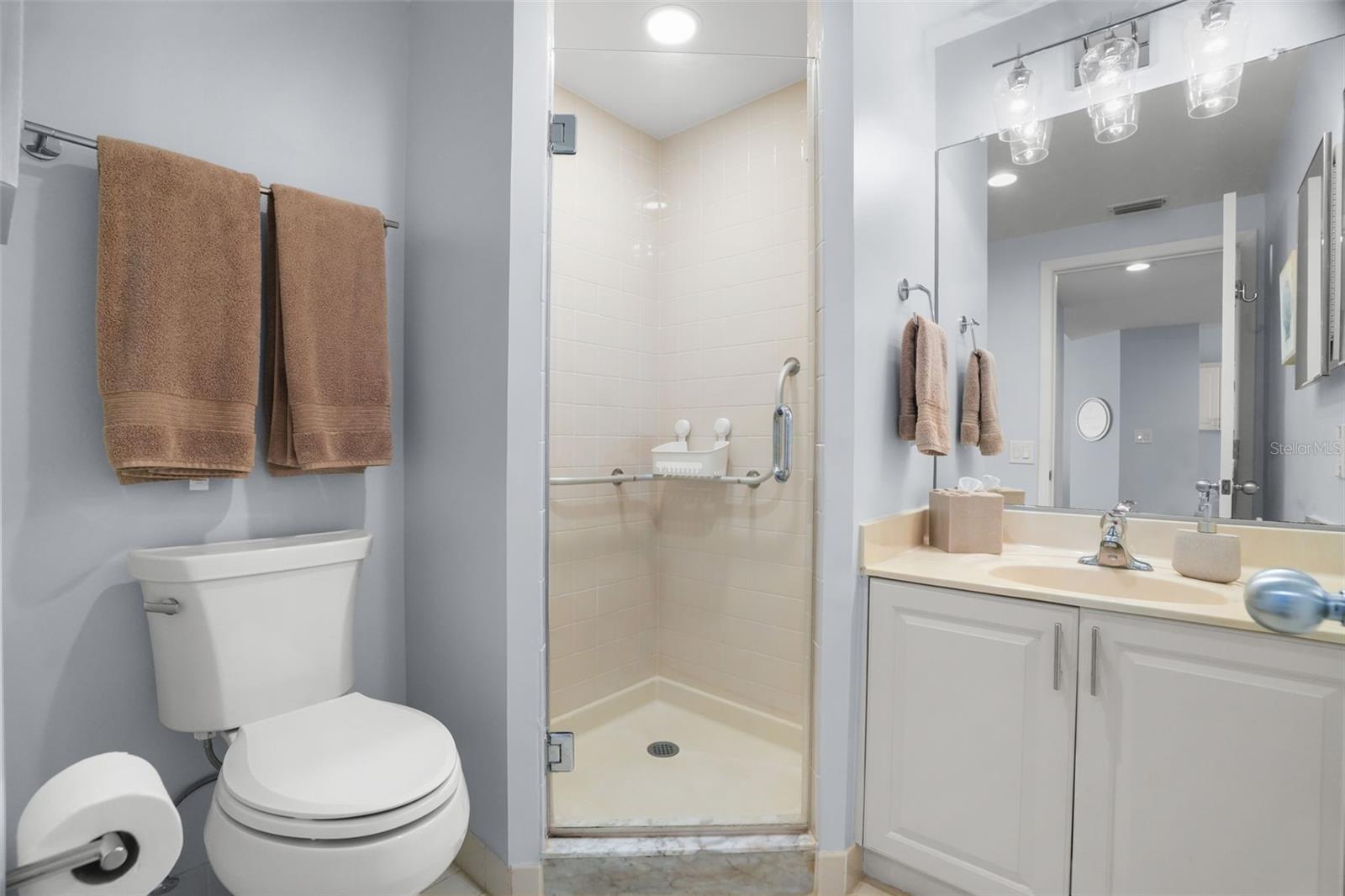 HARBOURSIDE CONDO - Residential
