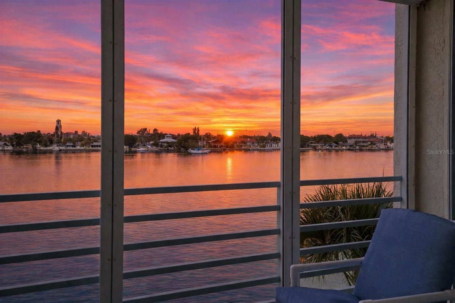 HARBOURSIDE CONDO - Residential