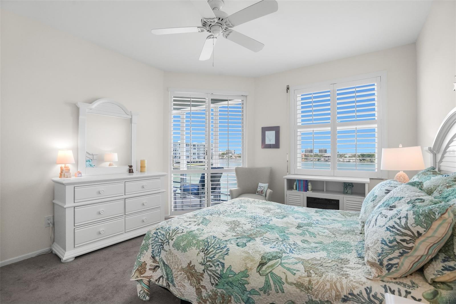HARBOURSIDE CONDO - Residential