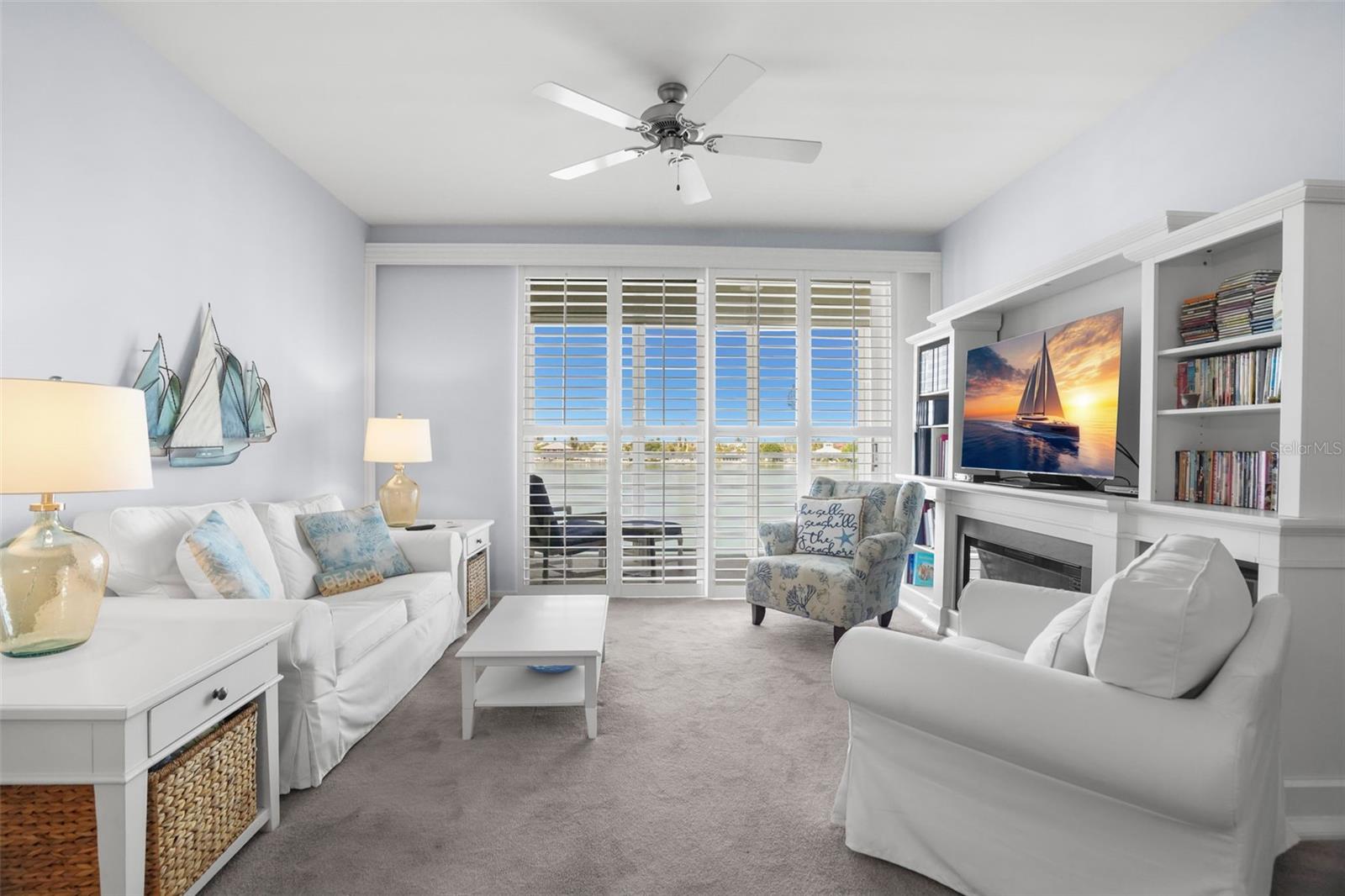 HARBOURSIDE CONDO - Residential