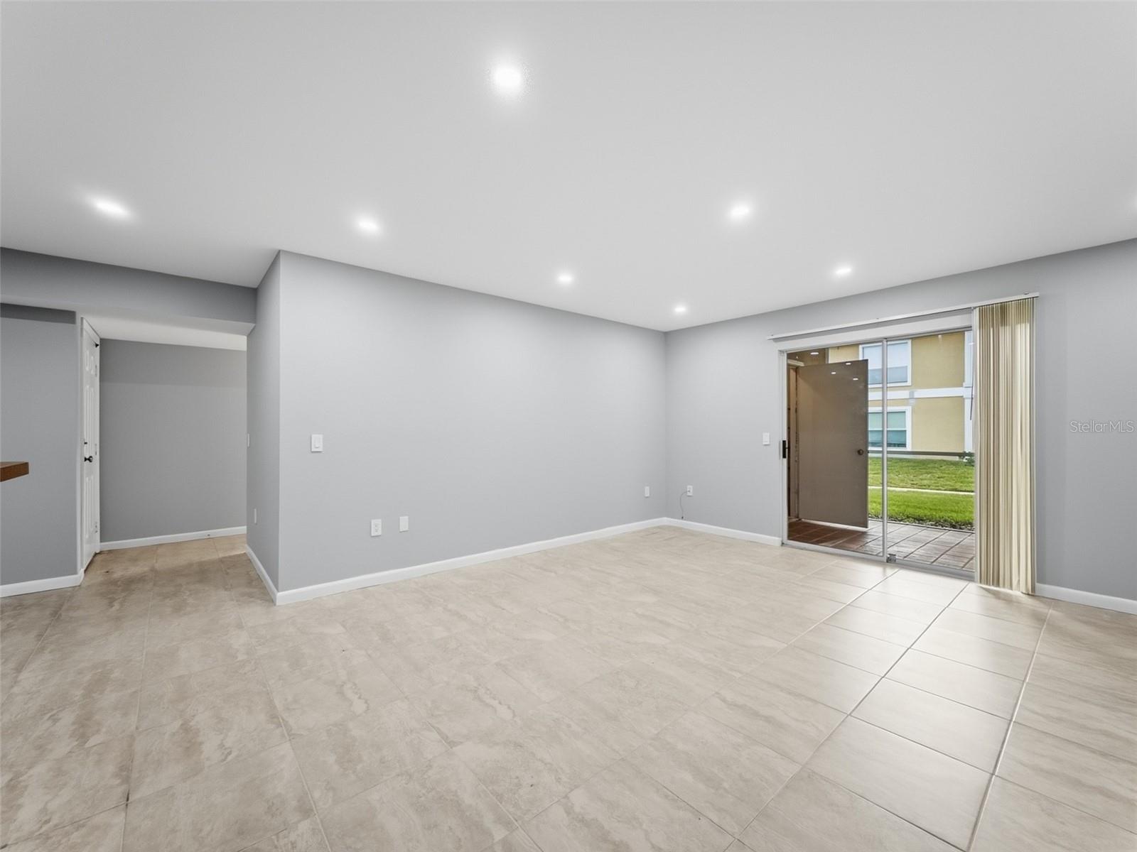 THE HIGHLANDS AT HUNTERS GREE - Residential