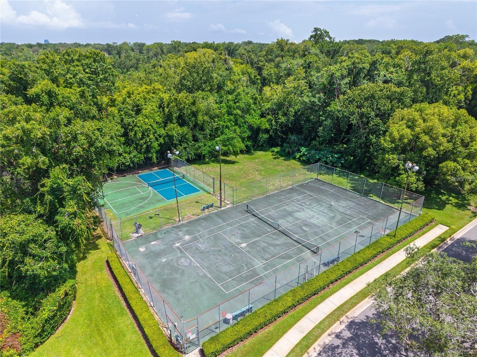 JENNIFER ESTATES - Residential