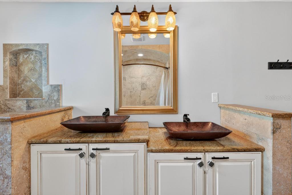 JENNIFER ESTATES - Residential