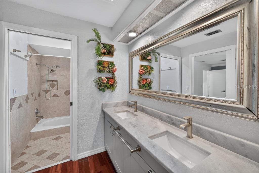 JENNIFER ESTATES - Residential