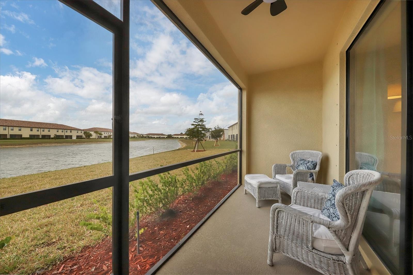 GRAN PARADISO TWNHMS 1B - Residential Lease