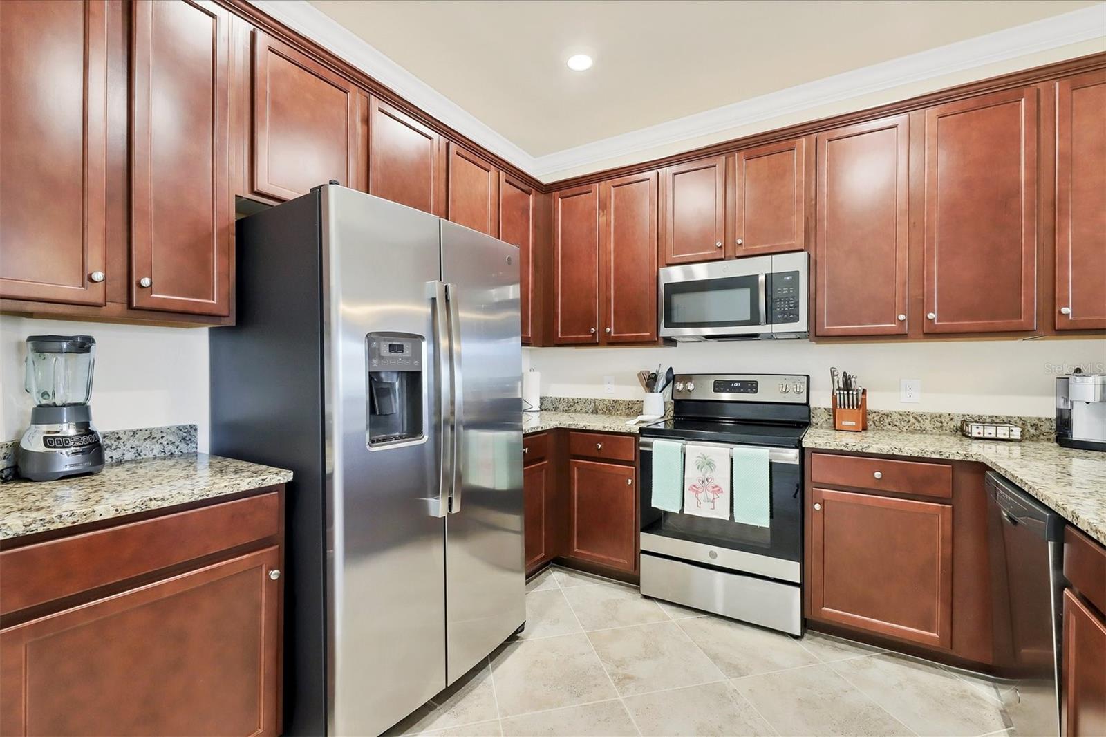 GRAN PARADISO TWNHMS 1B - Residential Lease