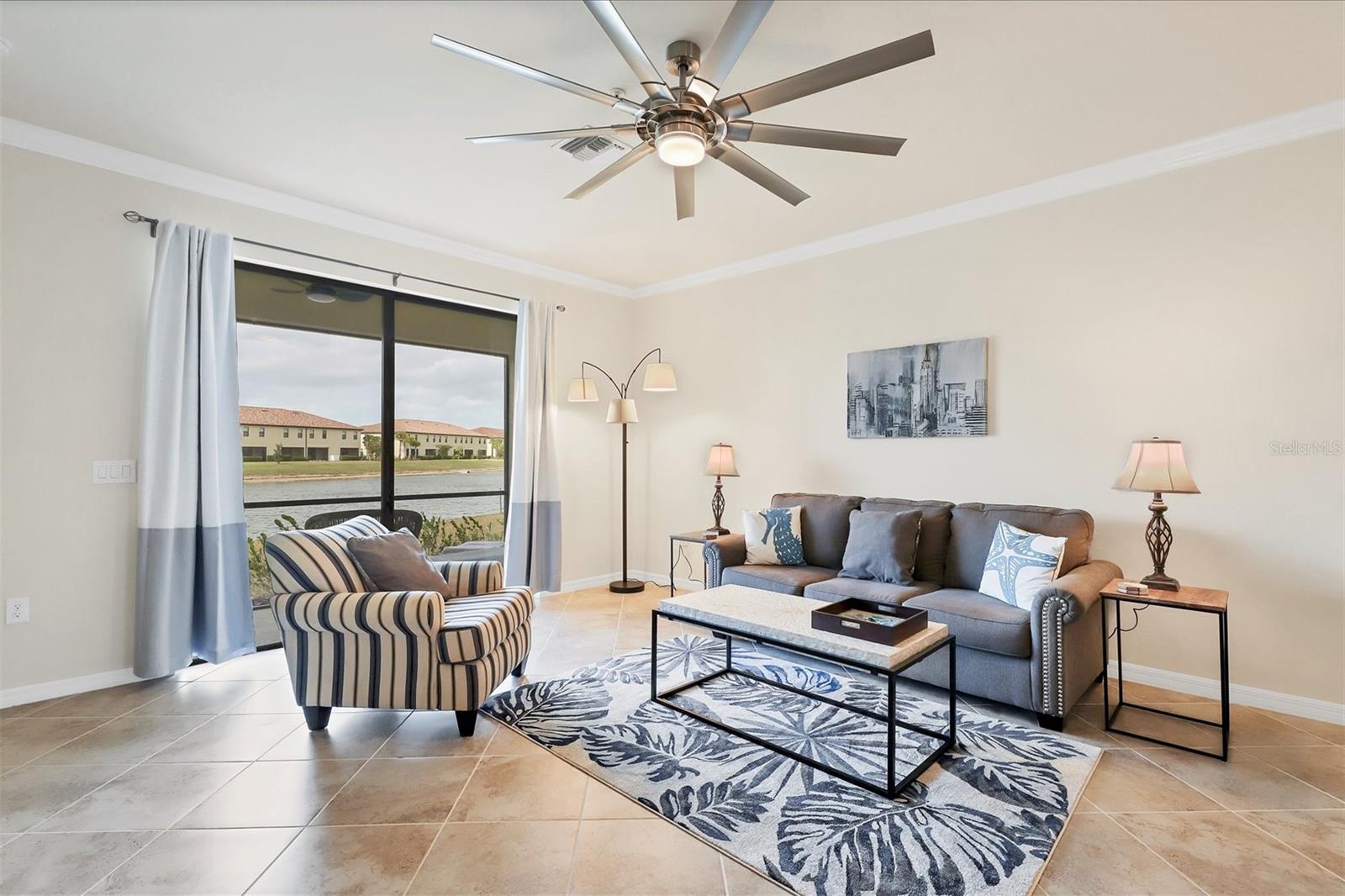 GRAN PARADISO TWNHMS 1B - Residential Lease
