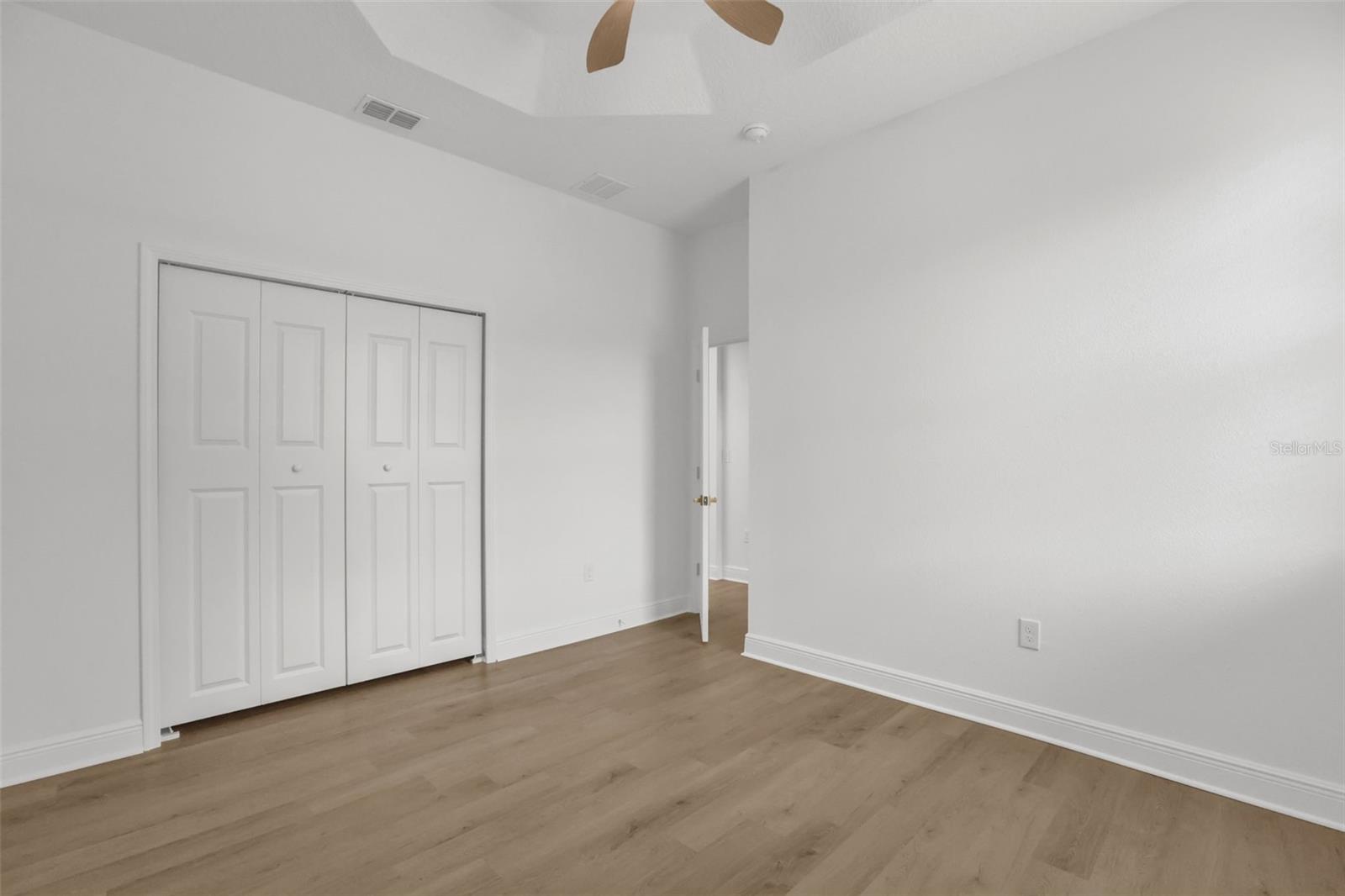 1702 - DAYTONA PARK EST SEC C - Residential