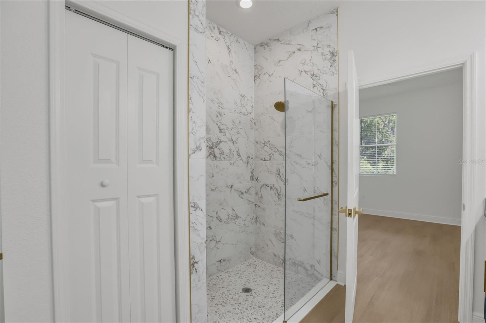 1702 - DAYTONA PARK EST SEC C - Residential