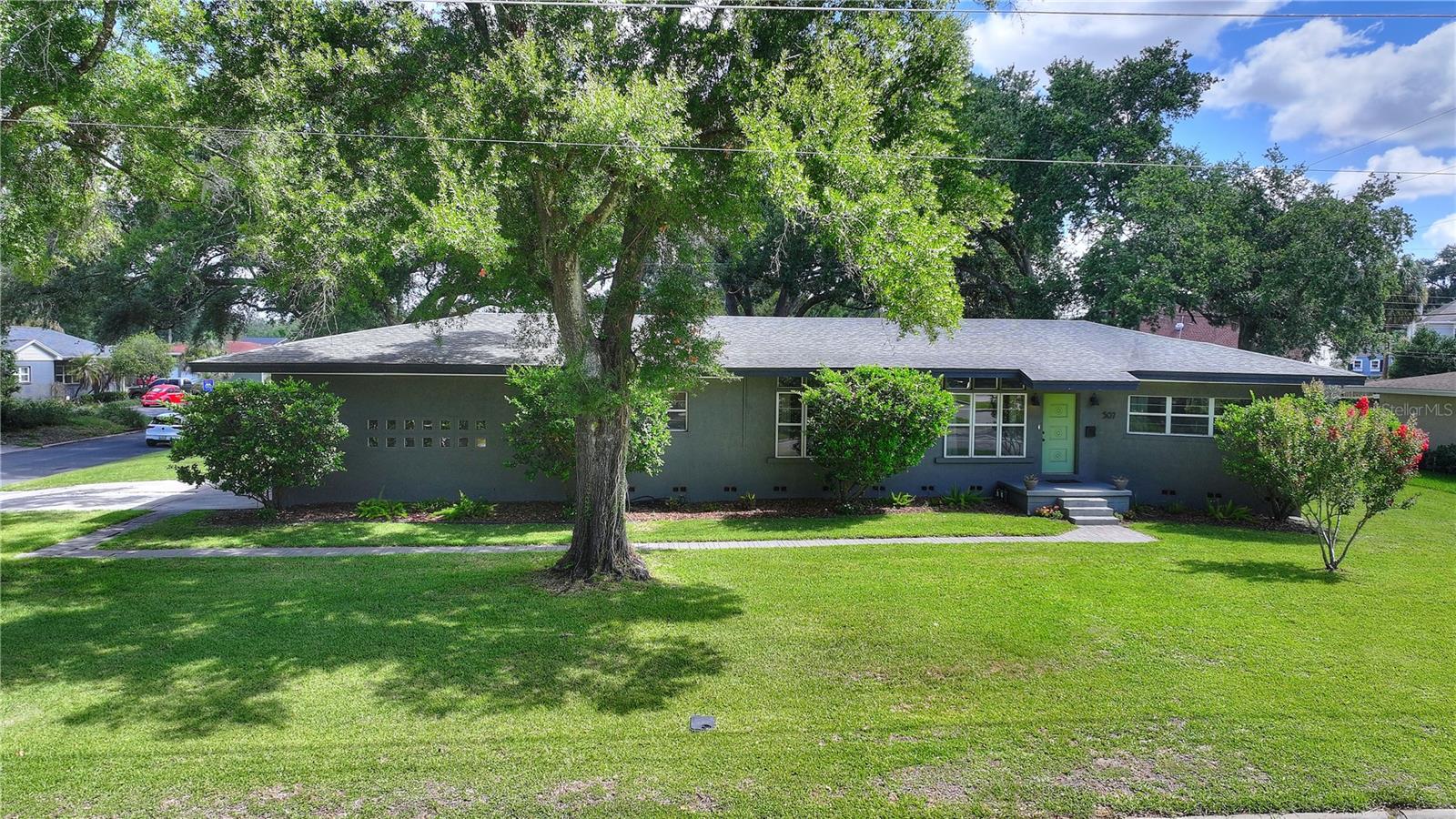 CAMPHOR HEIGHTS - Residential