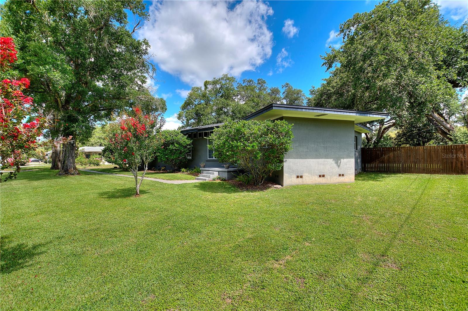 CAMPHOR HEIGHTS - Residential