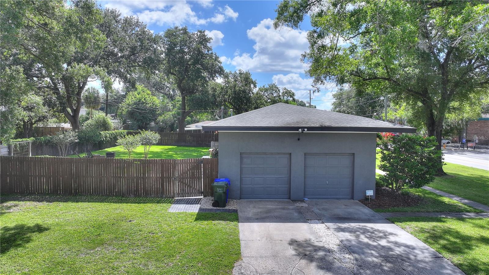 CAMPHOR HEIGHTS - Residential