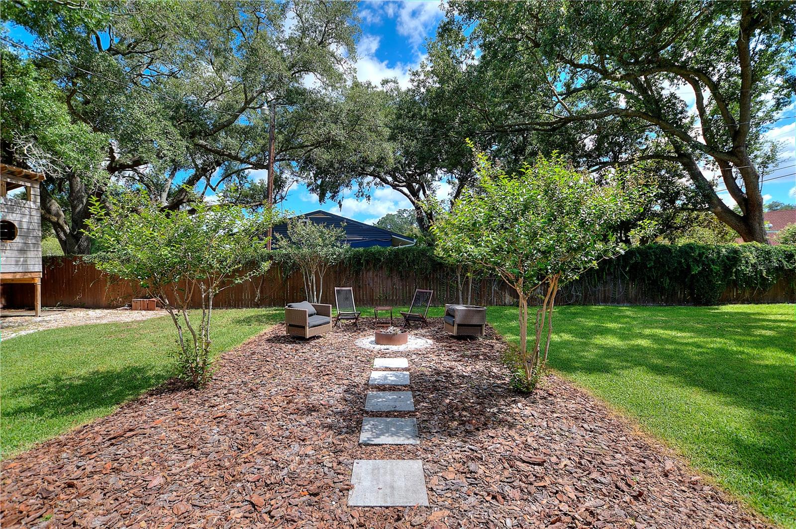 CAMPHOR HEIGHTS - Residential