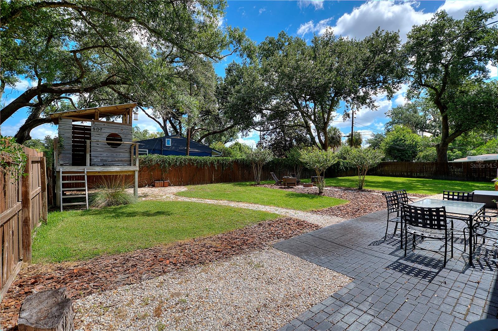 CAMPHOR HEIGHTS - Residential