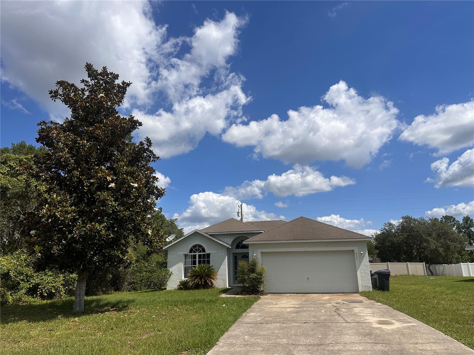 Spacious 3-bedroom, 2-bath home with a 2-car garage located in SSS. This 1,632 sq. ft. home features a split-bedroom floor plan, family room, eat-in kitchen, inside laundry area with washer/dryer hookups, and a screened porch. Enjoy central heat and air, a paved driveway, and kitchen appliances including a stove, microwave, and dishwasher.