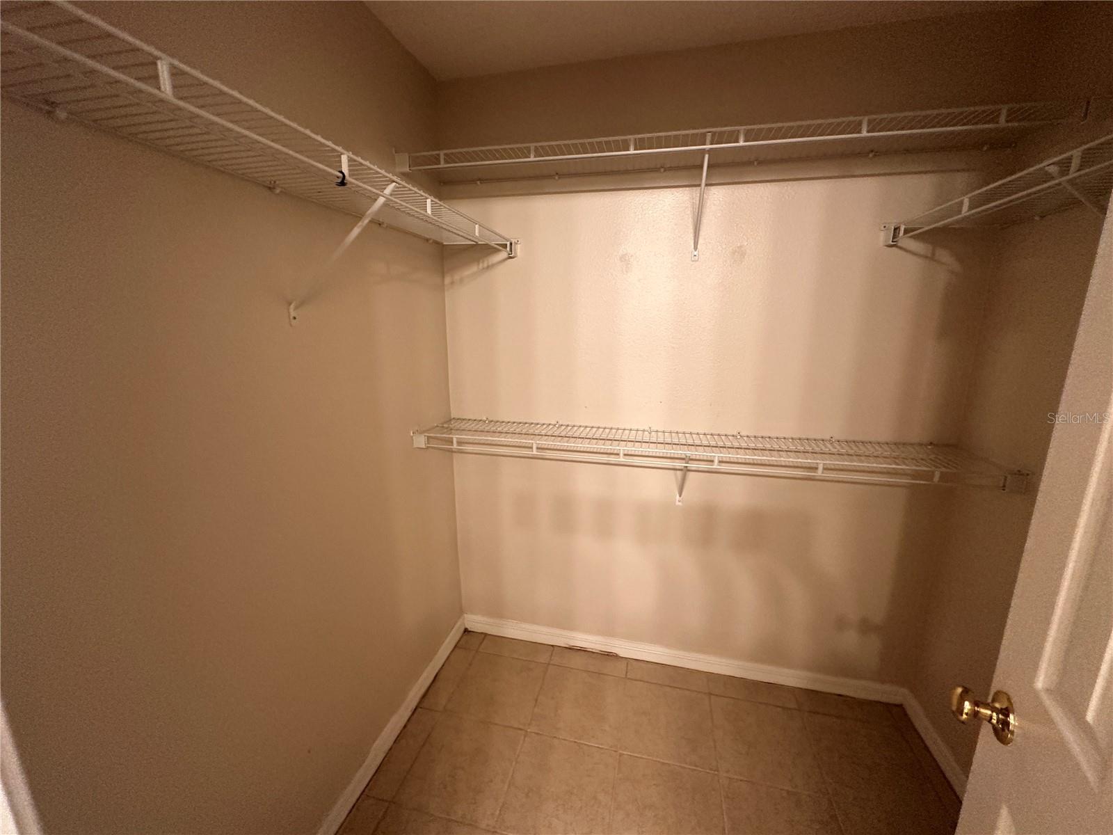 MARION OAKS UN 03 - Residential Lease
