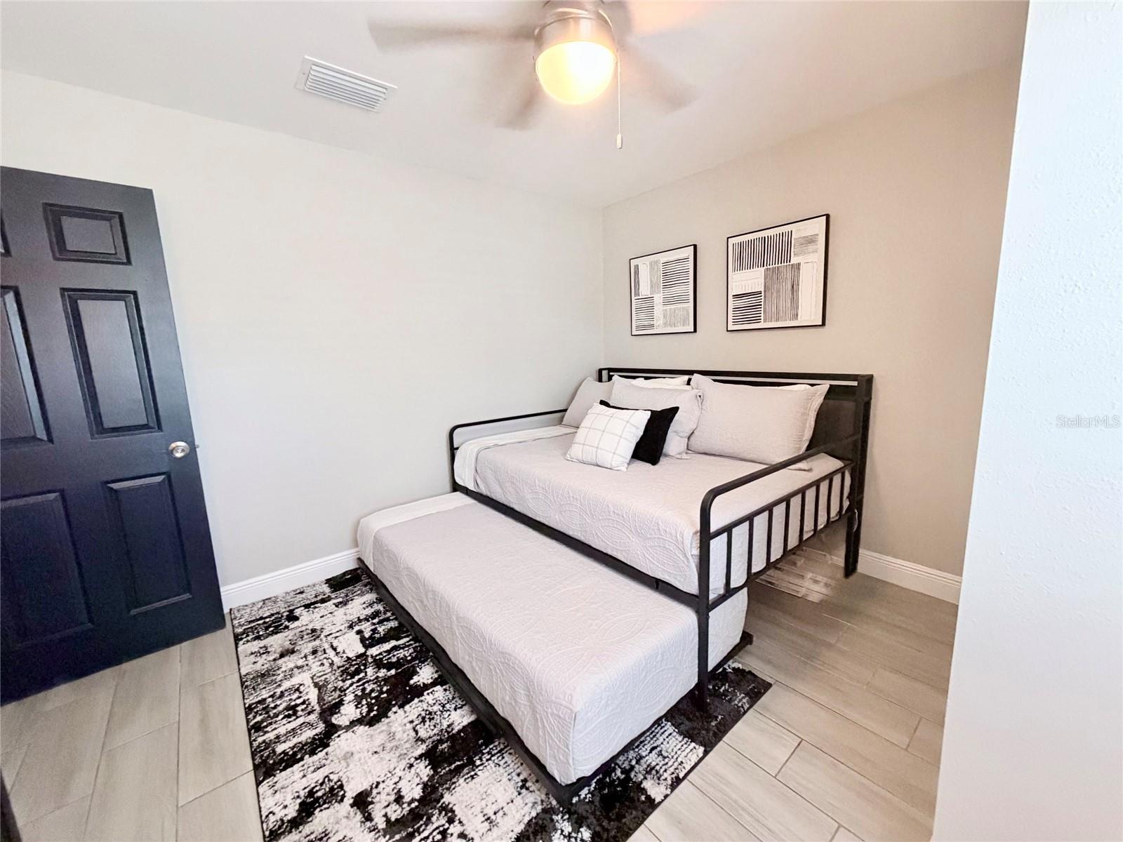 BELLEVIEW PARK SUB - Residential Lease