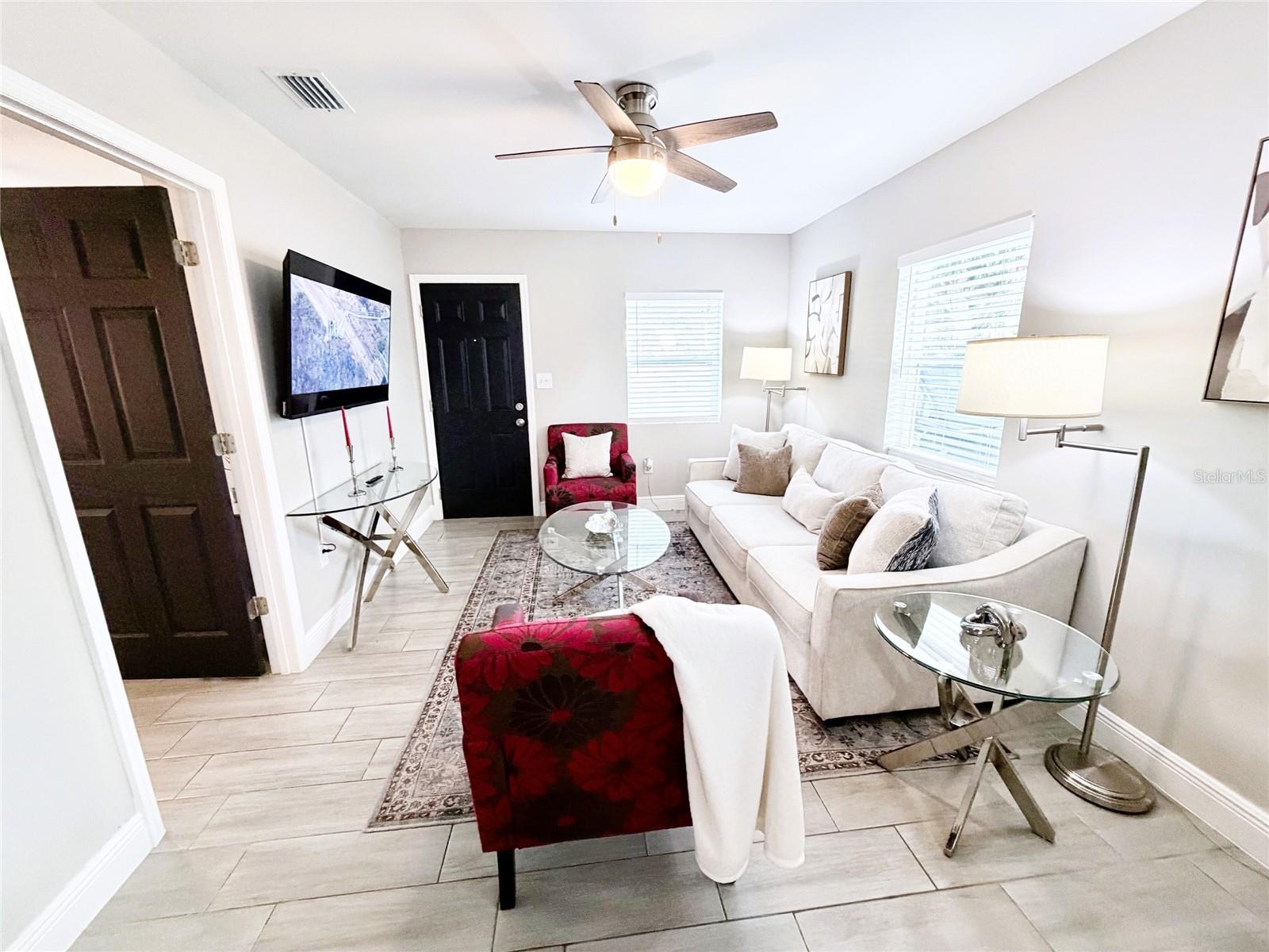 BELLEVIEW PARK SUB - Residential Lease