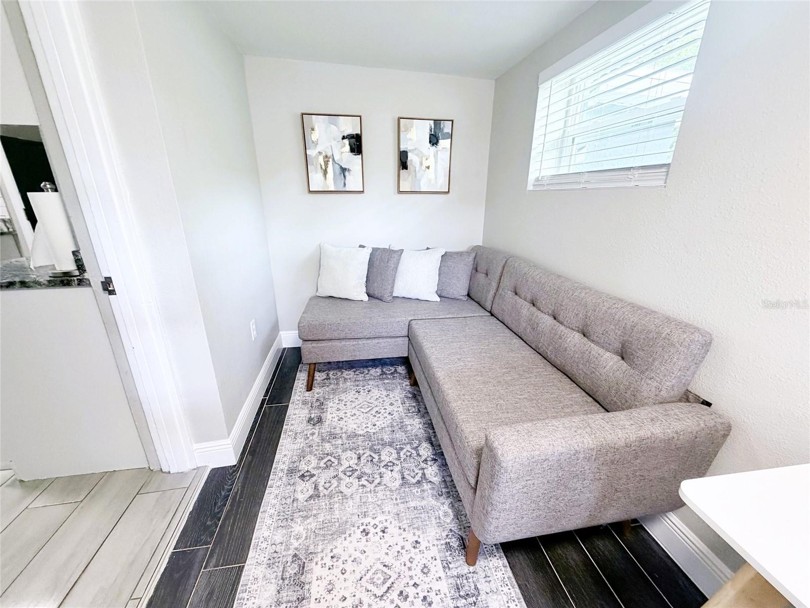 BELLEVIEW PARK SUB - Residential Lease