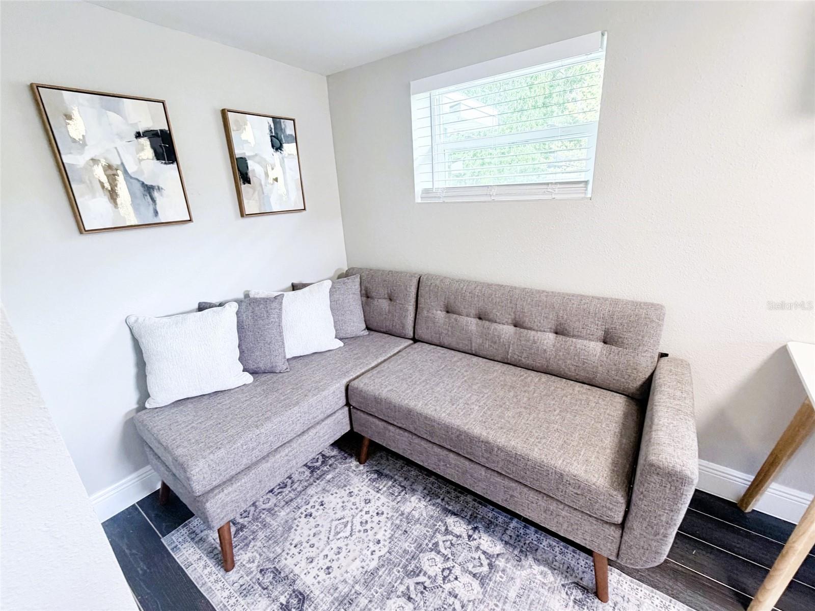 BELLEVIEW PARK SUB - Residential Lease