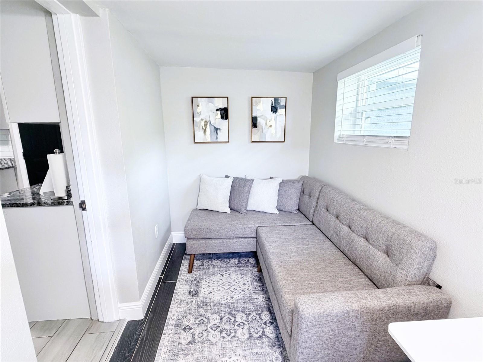 BELLEVIEW PARK SUB - Residential Lease