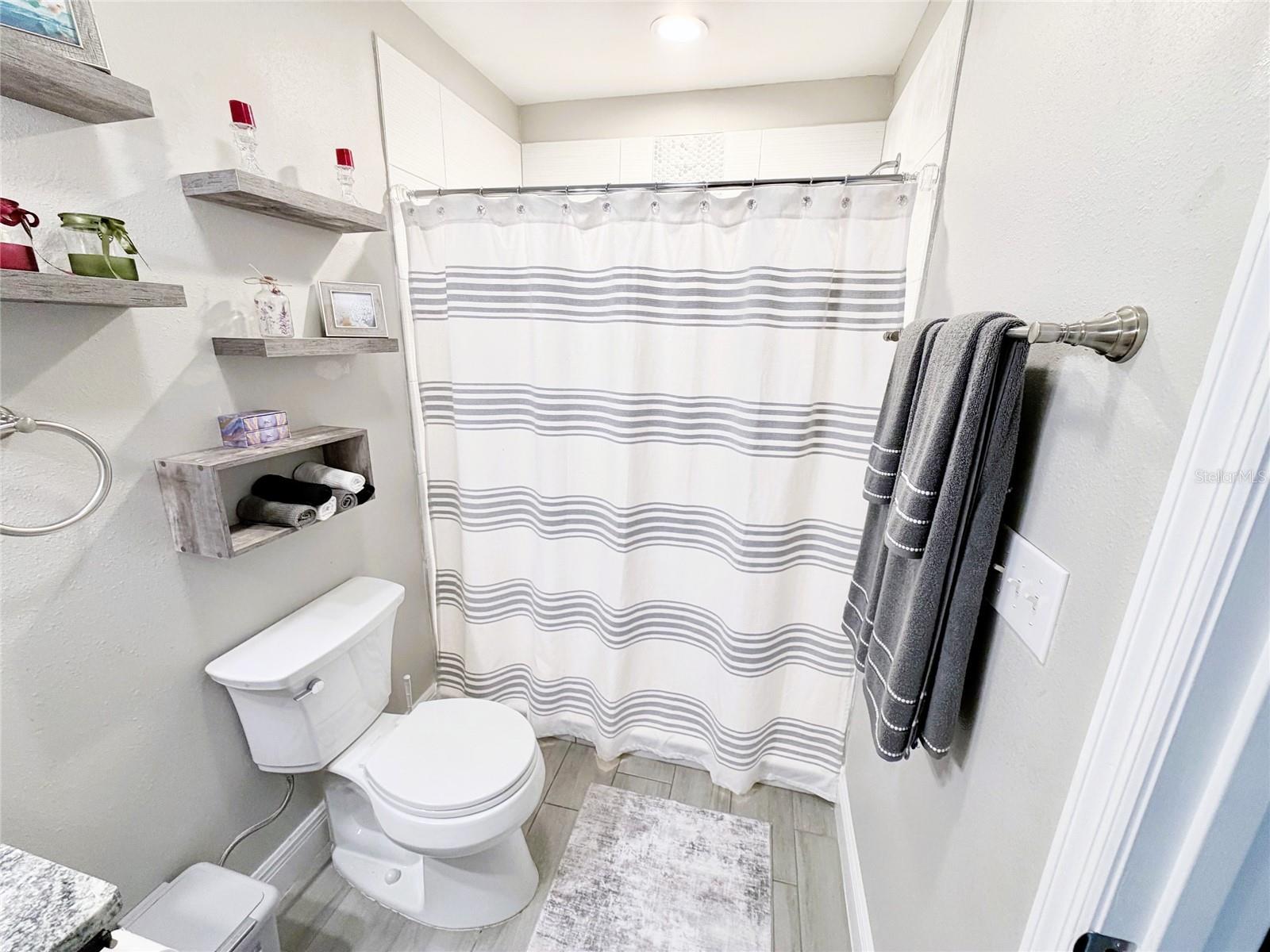 BELLEVIEW PARK SUB - Residential Lease