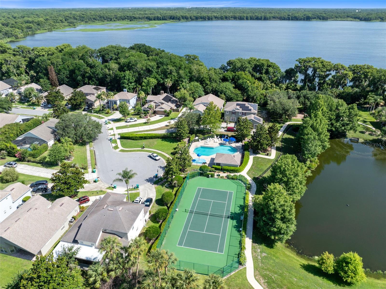 PARKSTONE UNIT 4 - Residential