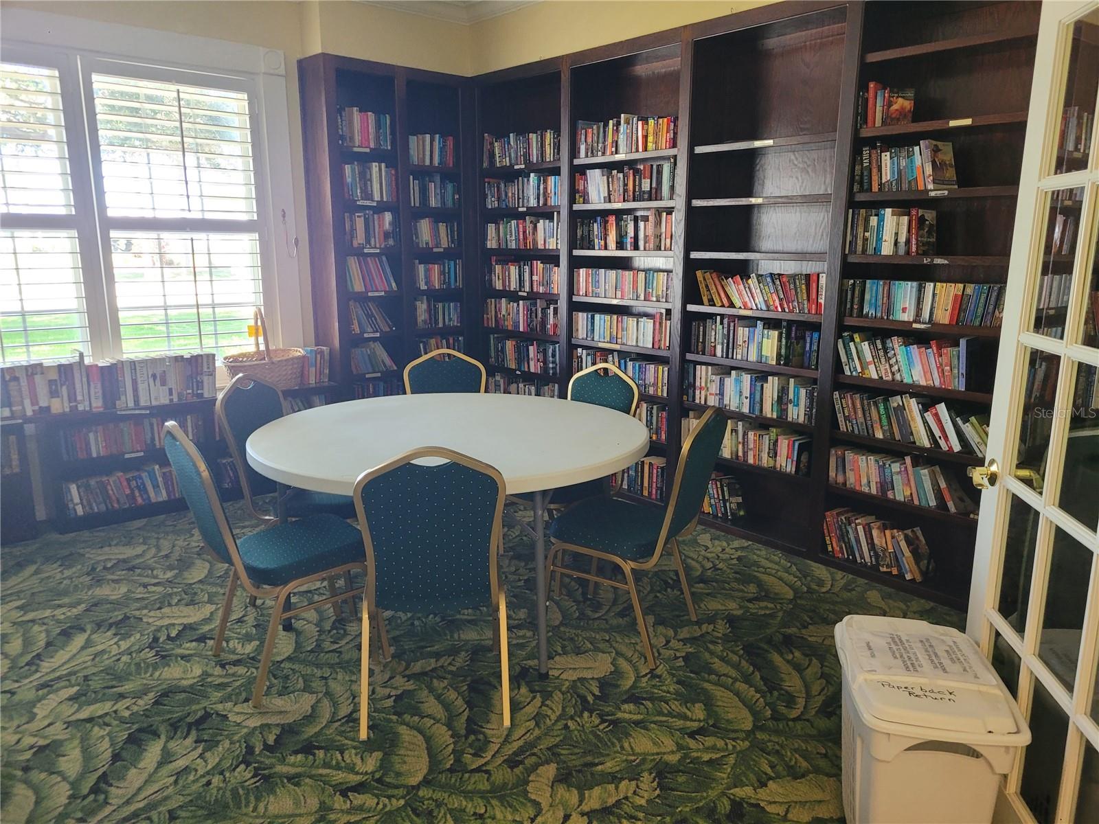 SWEETWATER GOLF & TENNIS CLUB ADD 01 - Residential