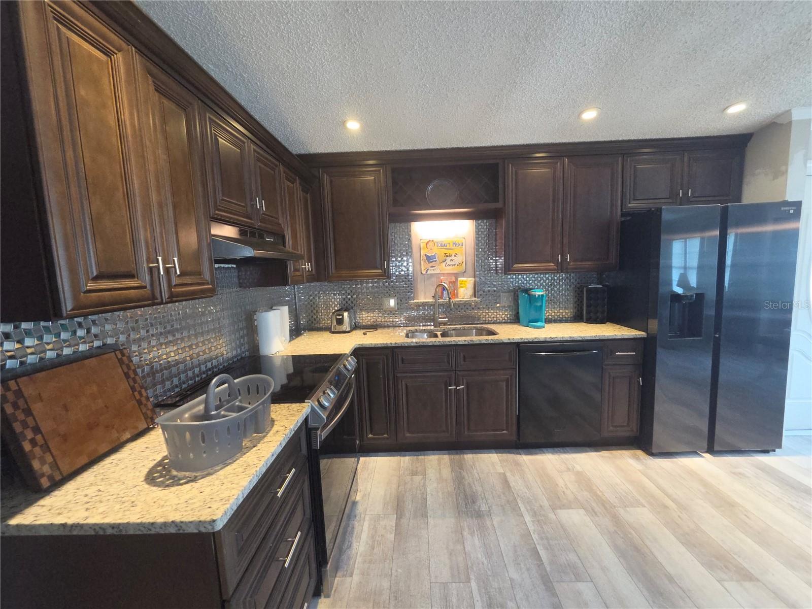 SWEETWATER GOLF & TENNIS CLUB ADD 01 - Residential