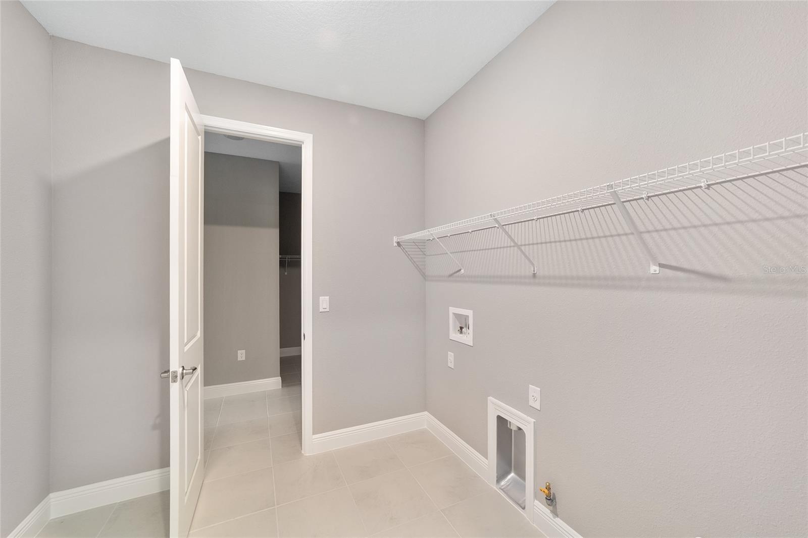 ON TOP OF THE WORLD - Residential Lease