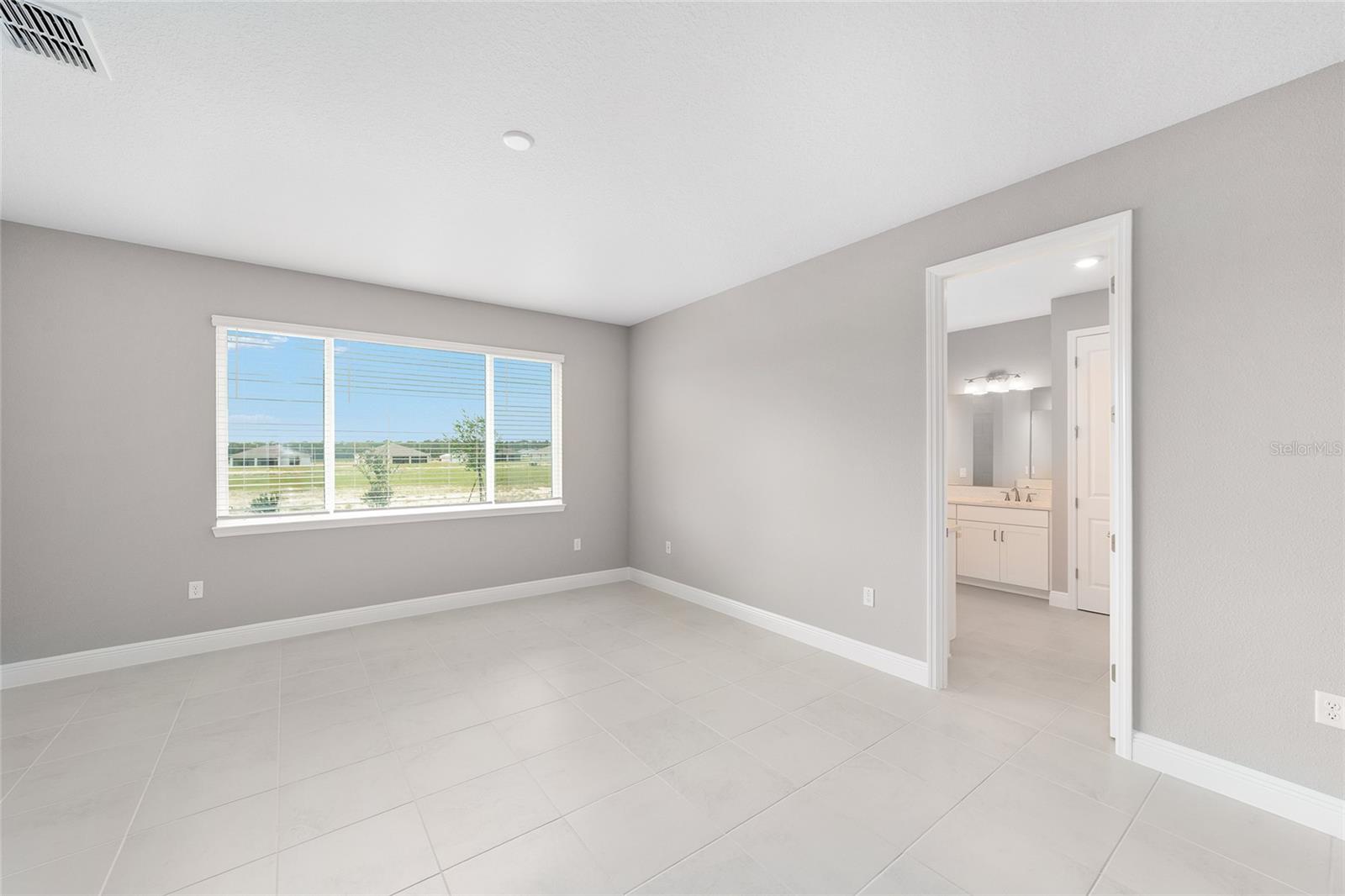 ON TOP OF THE WORLD - Residential Lease
