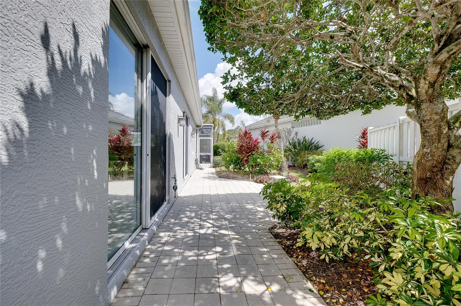 ROSEDALE 11 - Residential