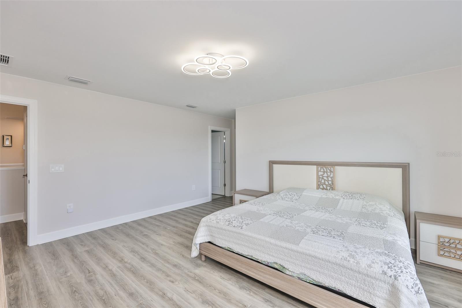 SAPPHIRE POINT PH IIIA - Residential