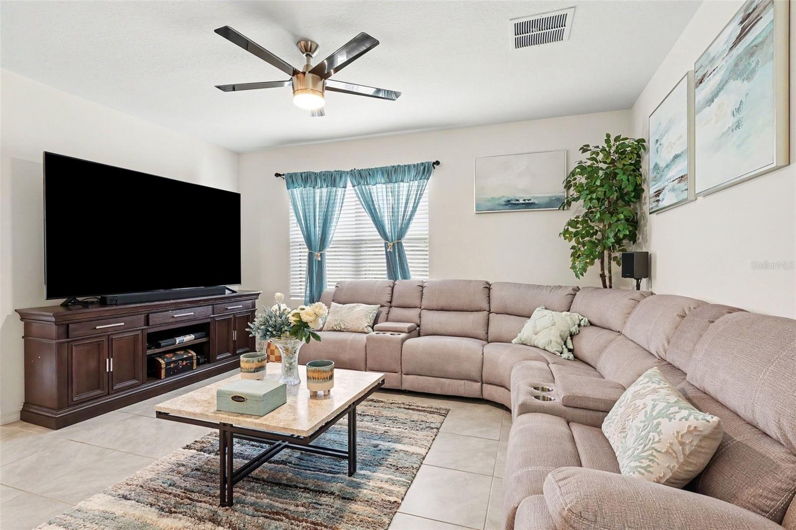 CYPRESS BAY PRESERVE-PH 2 - Residential