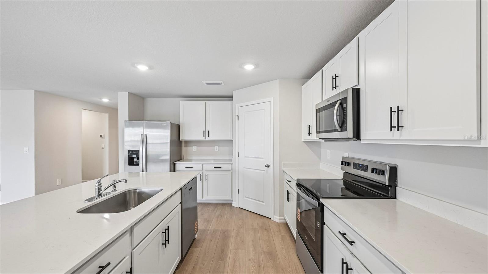 RYE CROSSING - Residential