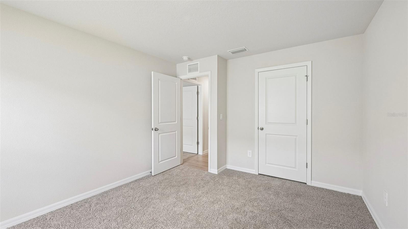 RYE CROSSING - Residential