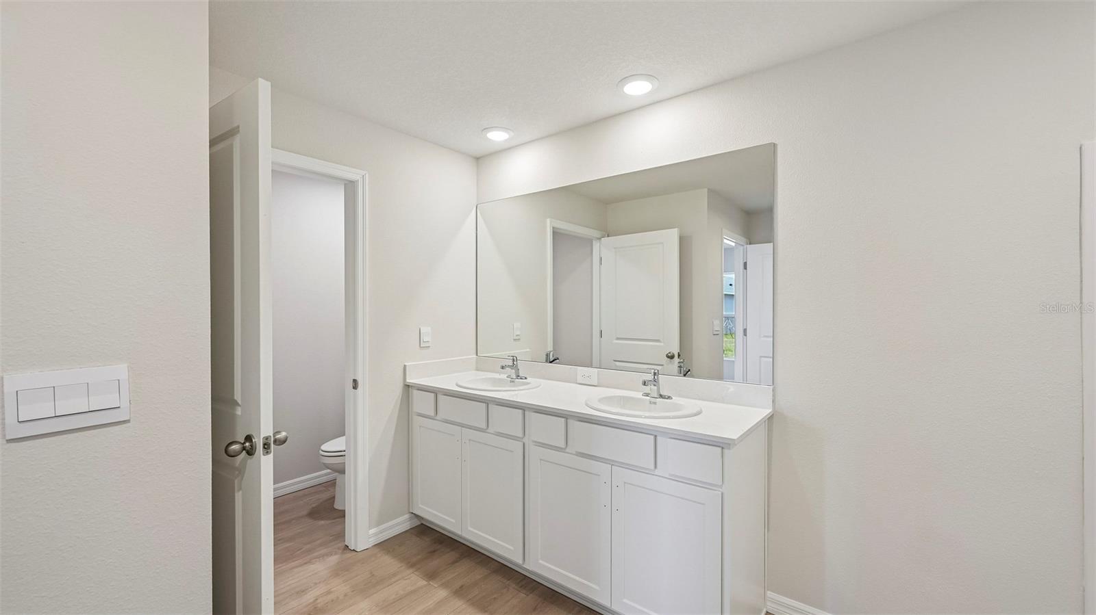 RYE CROSSING - Residential